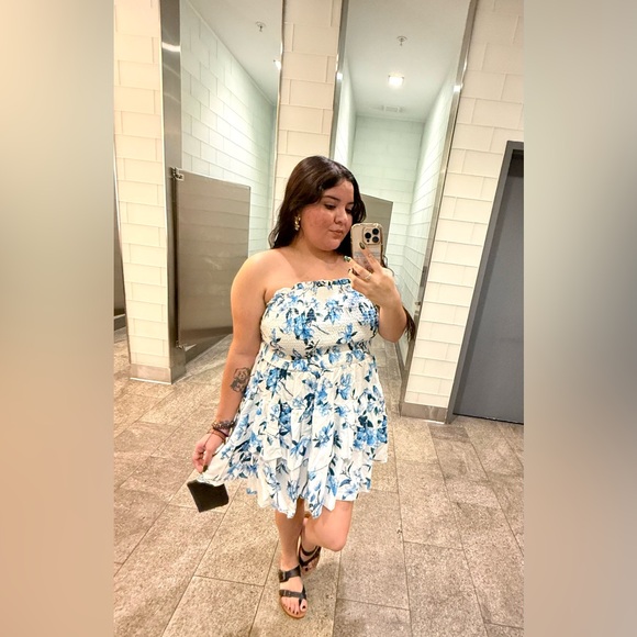 SHEIN | 2XL | Blue and White Strapless Floral - Double - layer cake Dress | - Picture 11 of 13